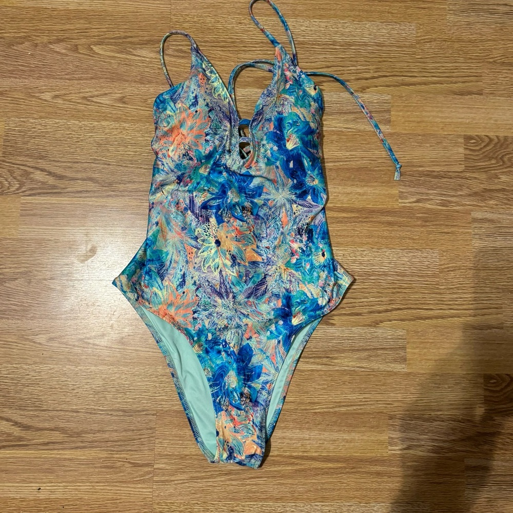 Born Primitive Cruisin’ one piece, Iridiscent Iris, large